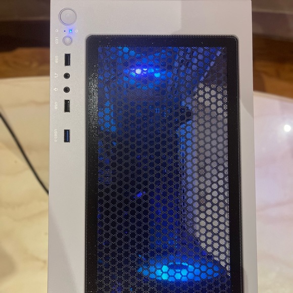 Gaming PC! i7 3.4Ghz, 16Gb Ram, GTX 1070, Plays games at High settings! - Picture 8 of 12